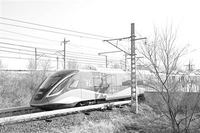 世纪注册：全球首列氢能源市域列车完成满载运行试验